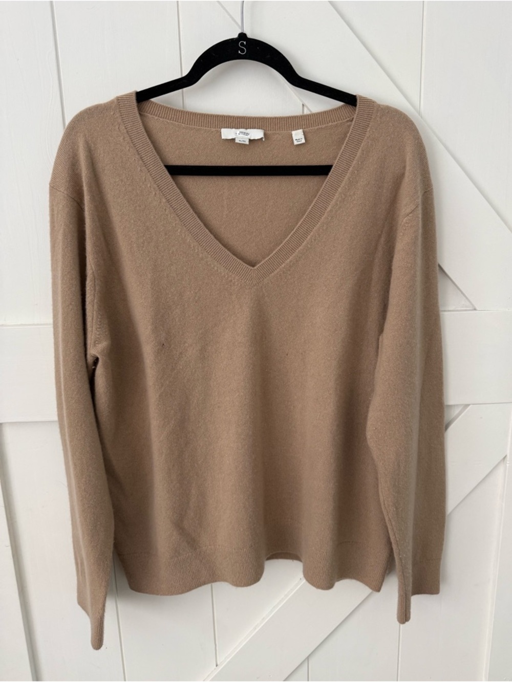 Vince Cashmere Weekend V-Neck Sweater